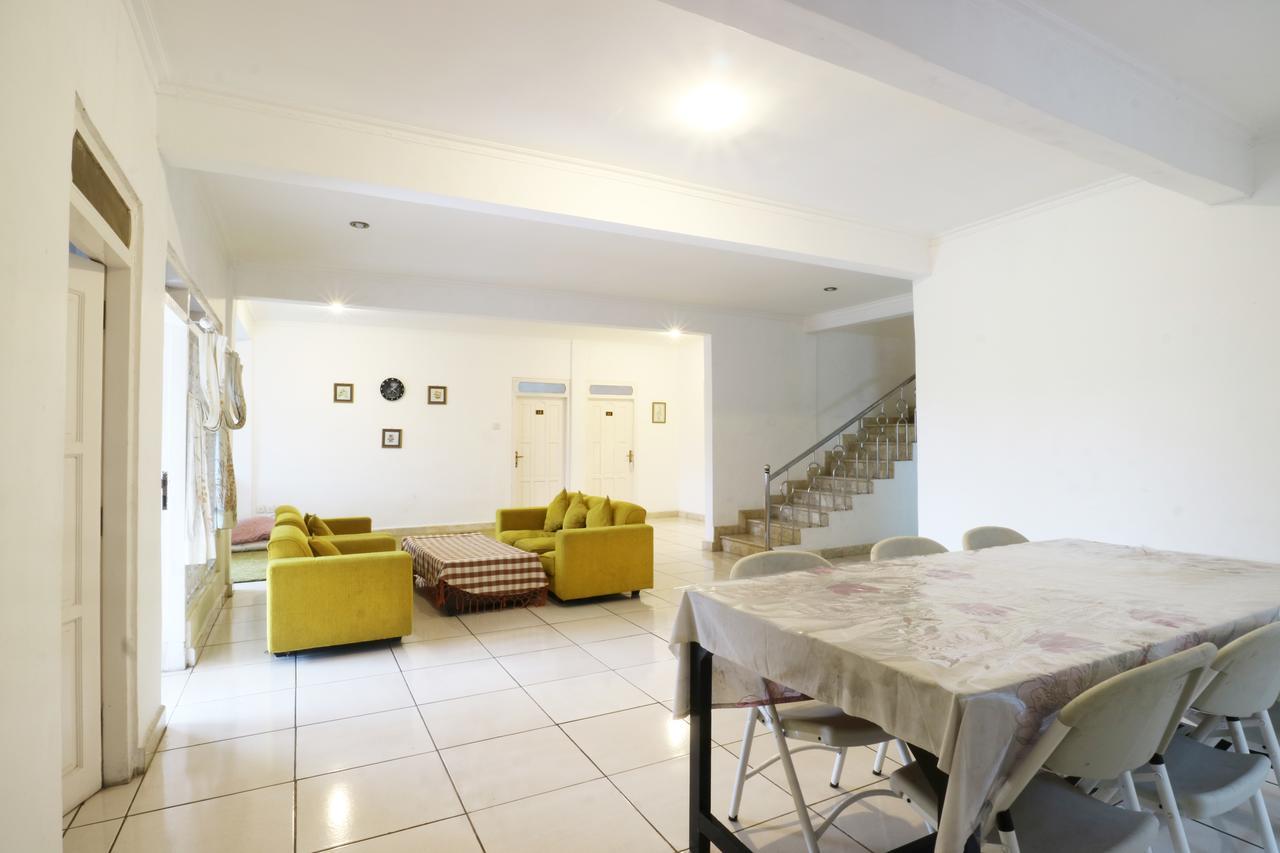 Villa Madani Paragajen エクステリア 写真