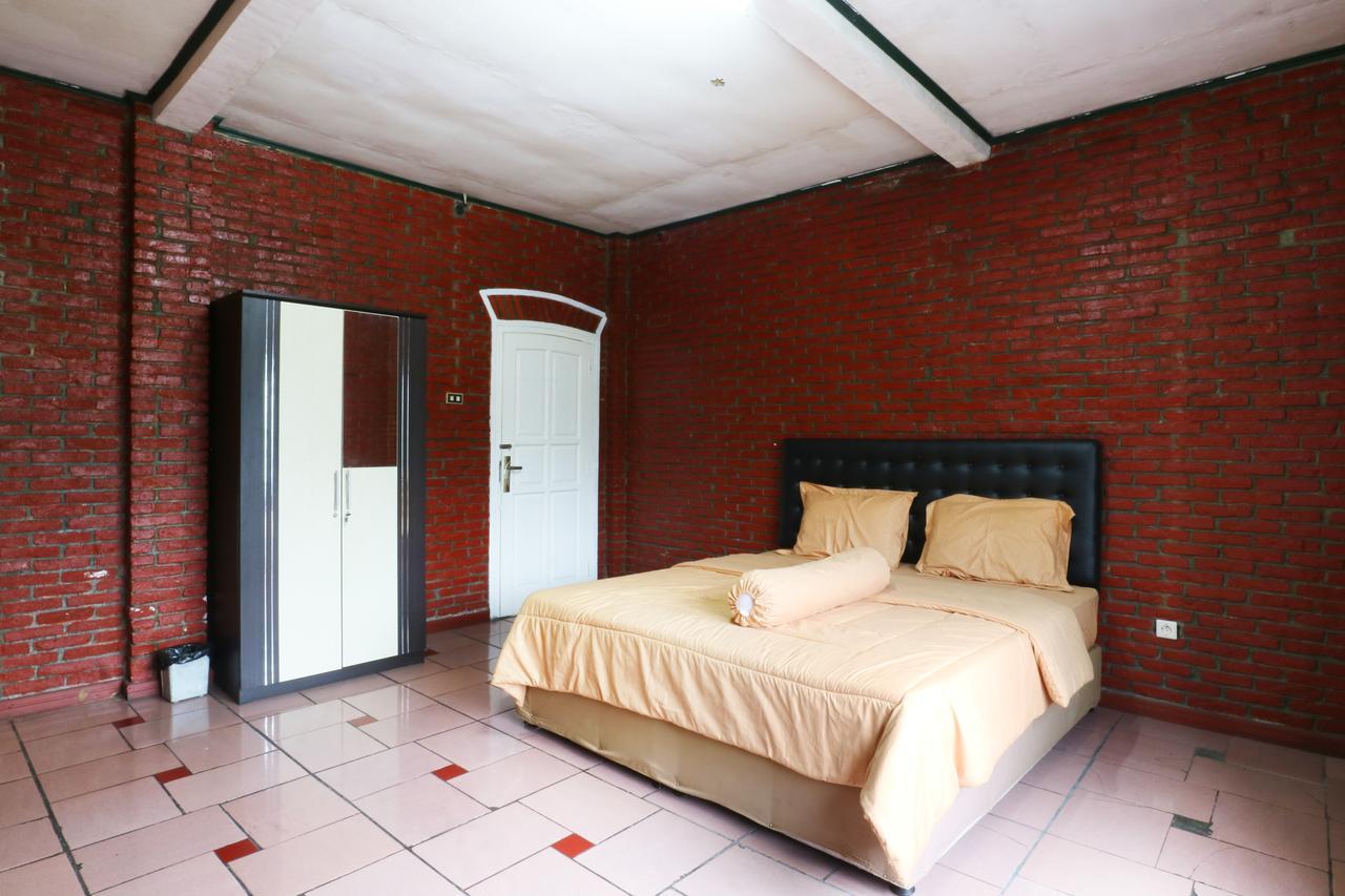 Villa Madani Paragajen エクステリア 写真