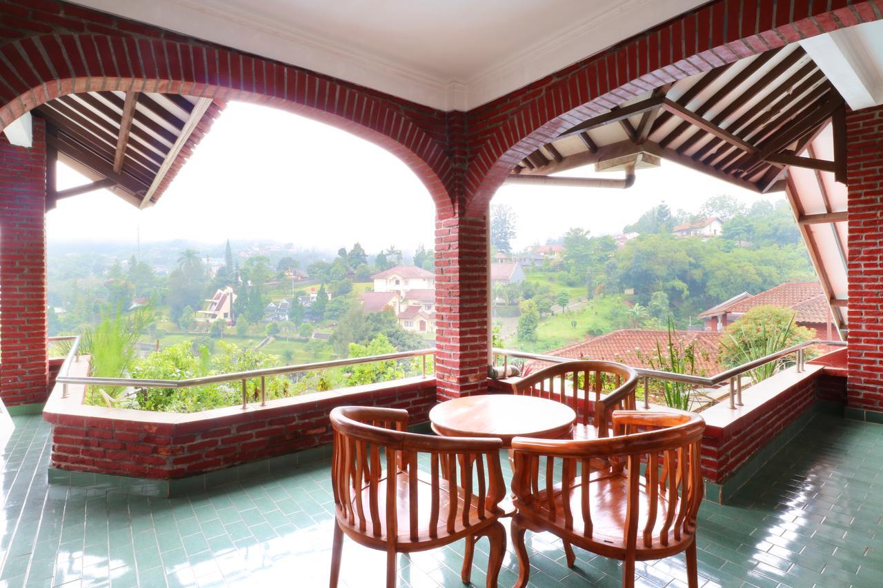 Villa Madani Paragajen エクステリア 写真