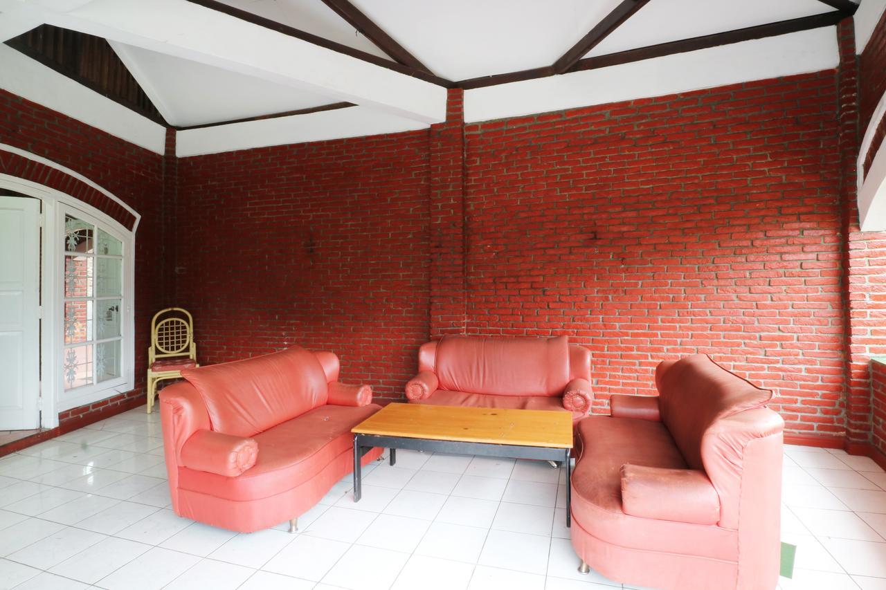 Villa Madani Paragajen エクステリア 写真