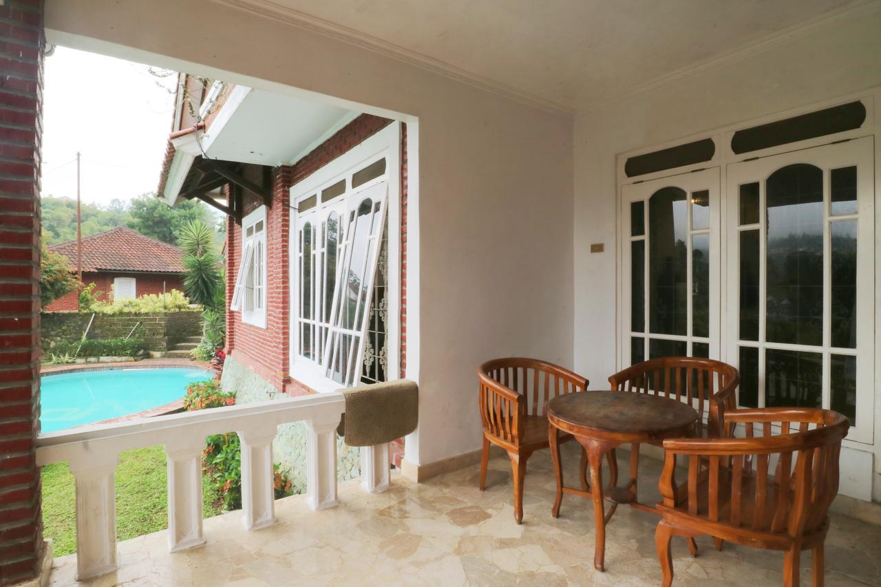 Villa Madani Paragajen エクステリア 写真