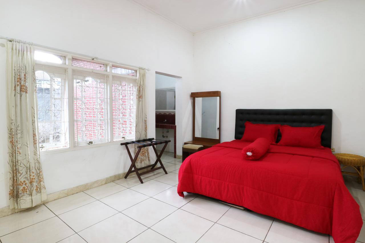 Villa Madani Paragajen エクステリア 写真