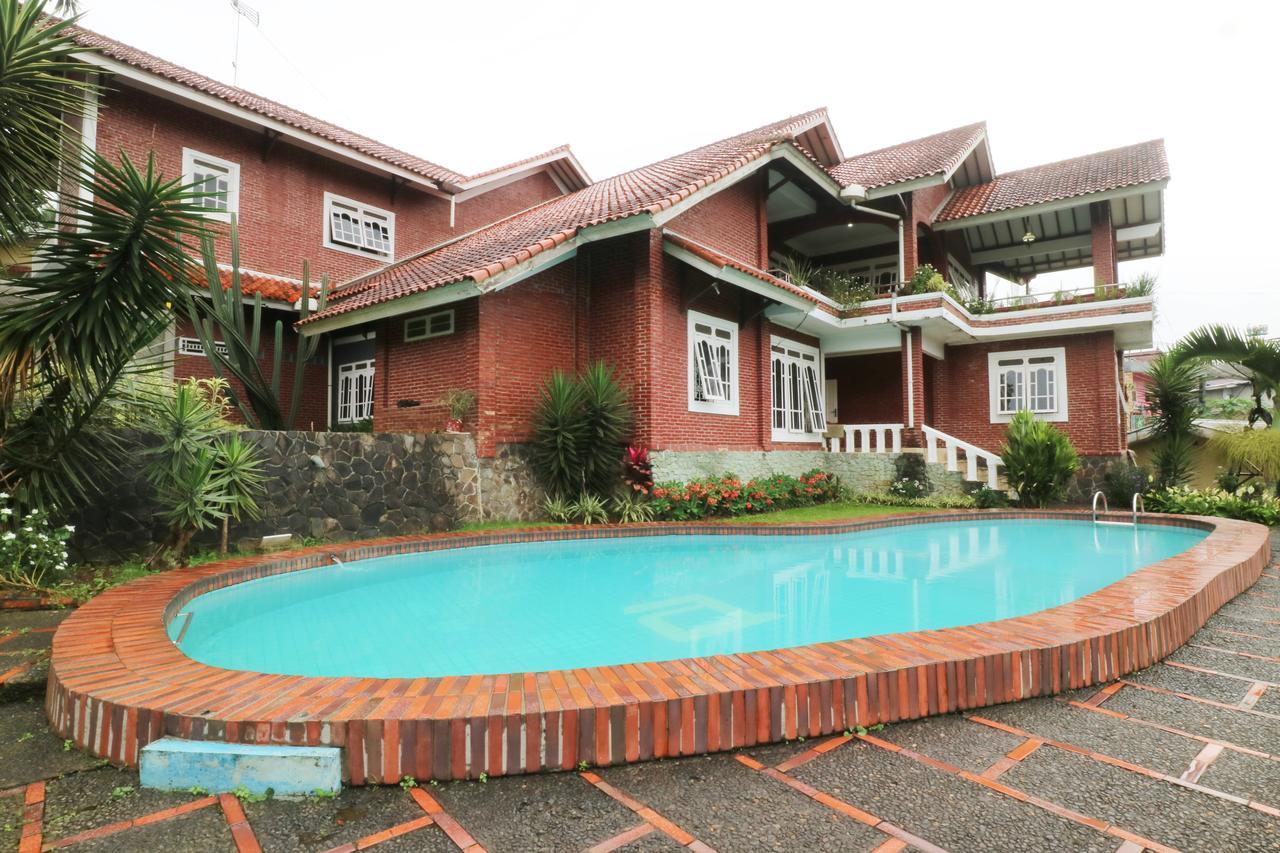 Villa Madani Paragajen エクステリア 写真